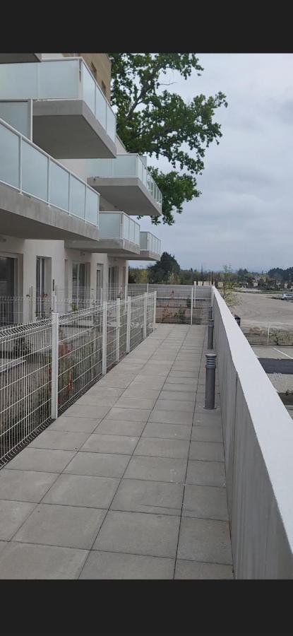 Appartement Avec Balcon/Terrasse Monteux Exterior photo
